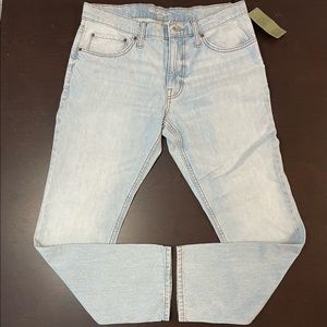 NWT Slim Fit lightweight Denim Jeans 33x30